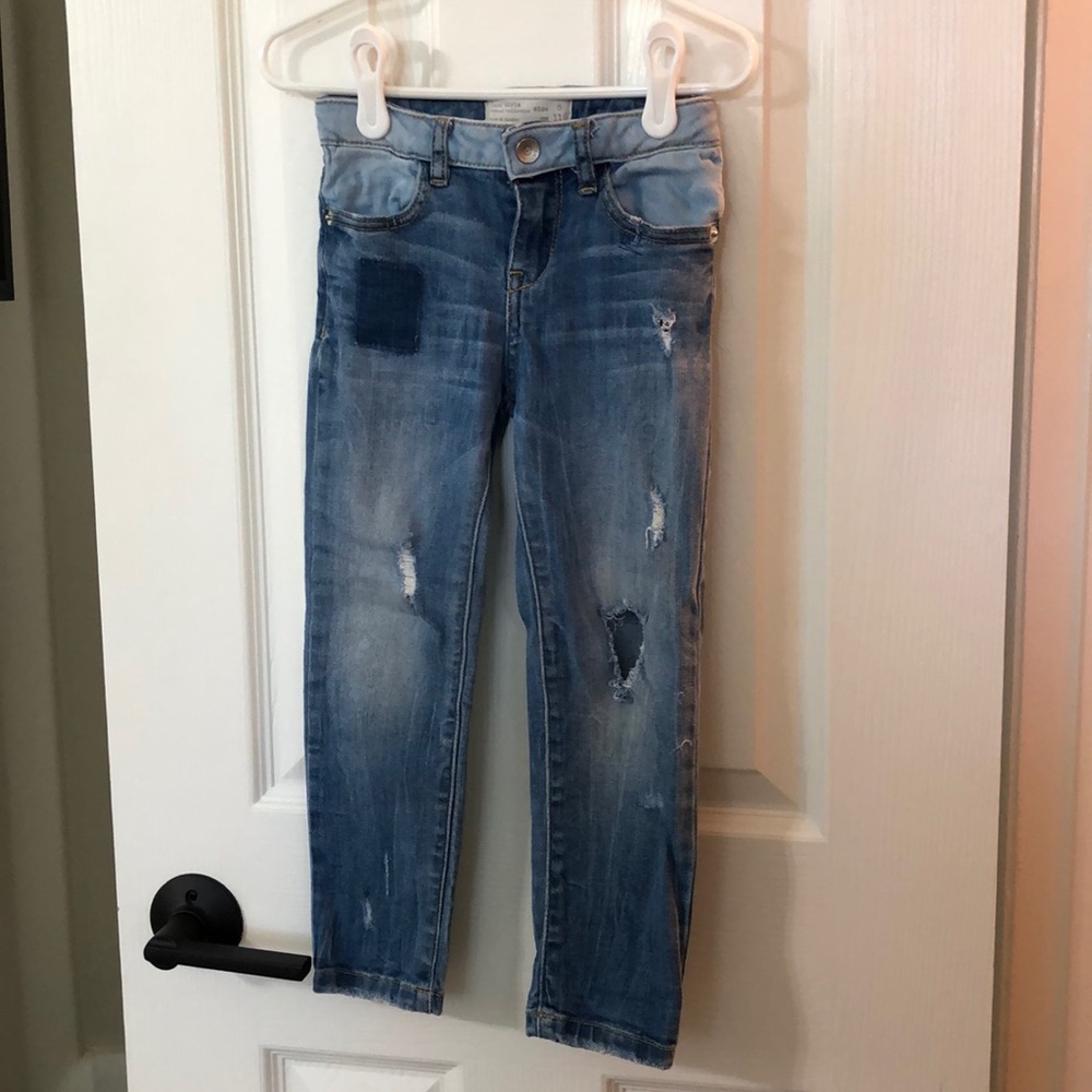 Distressed Skinny Jeans